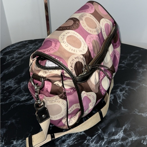 Coach Signature Snaphead F18377 Pink Multifunction Diaper Baby Messenger Bag Pad - Picture 10 of 16